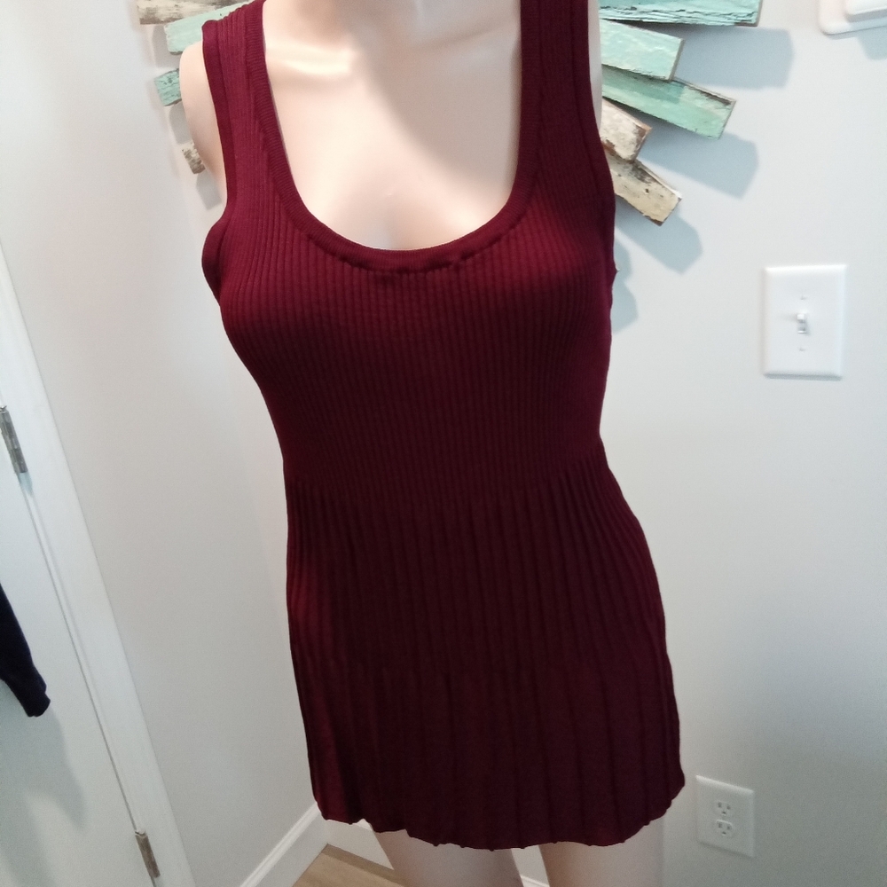 2-$10... Joseph A. Size L. Women's Burgundy Maroon Ribbed Dressy Tank Top